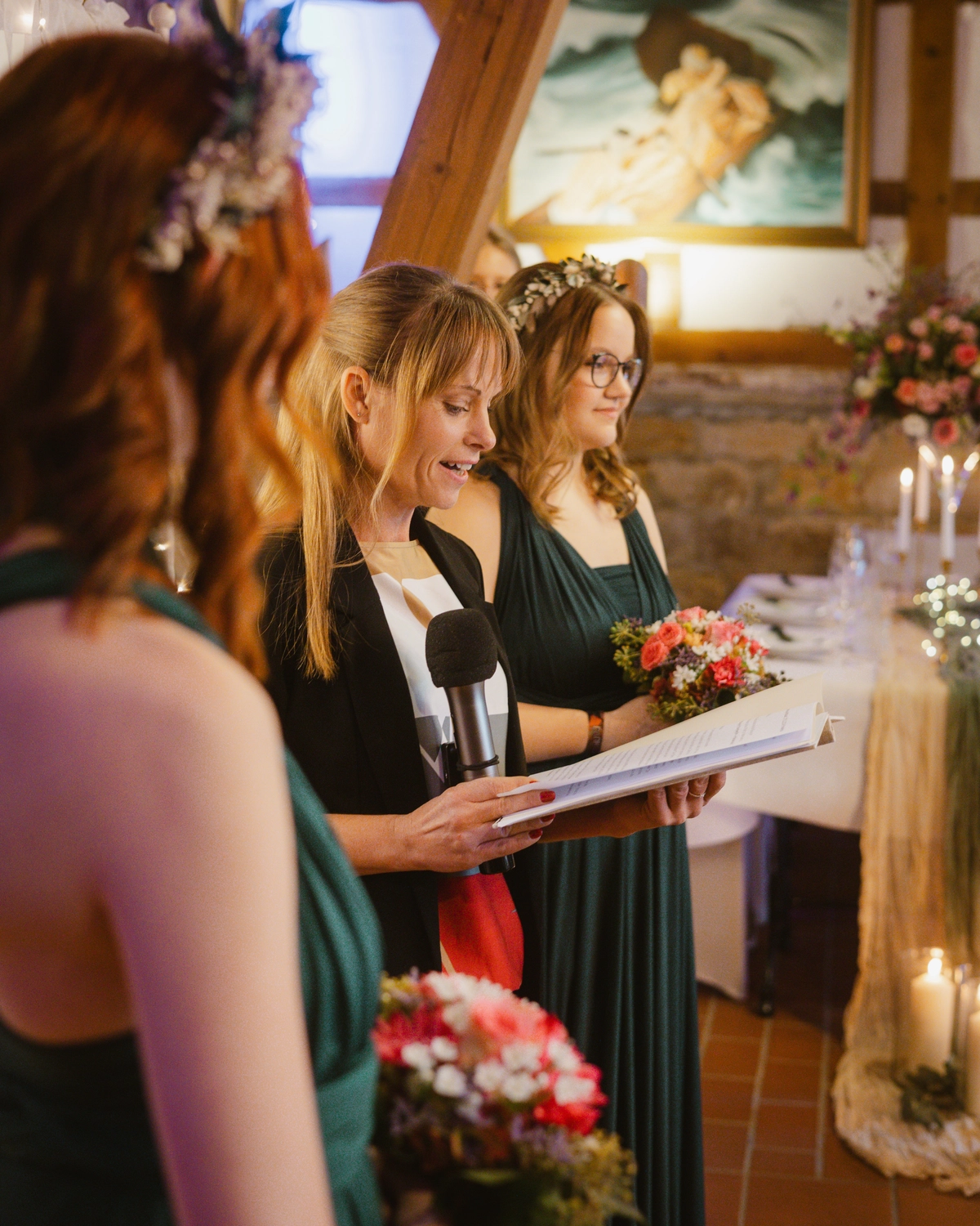 Freiberufliche Trauerrednerin  – Hochzeitsreden