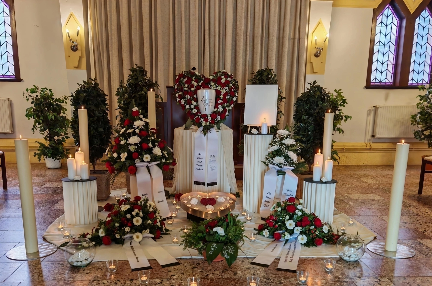 Freiberufliche Trauerrednerin  - Hochzeitsdekoration